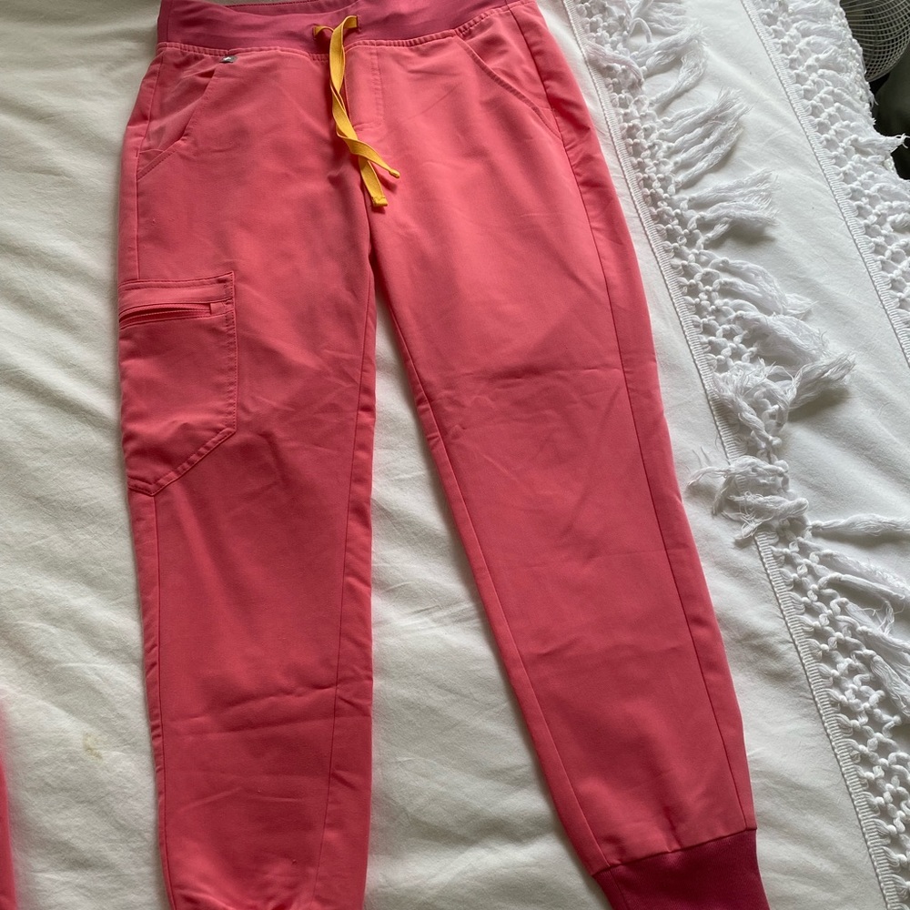 Figs Joggers pink - worn twice